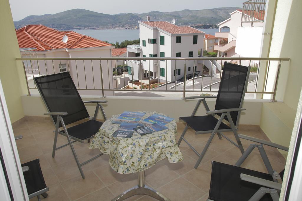Apartment Horizont Trogir Bagian luar foto