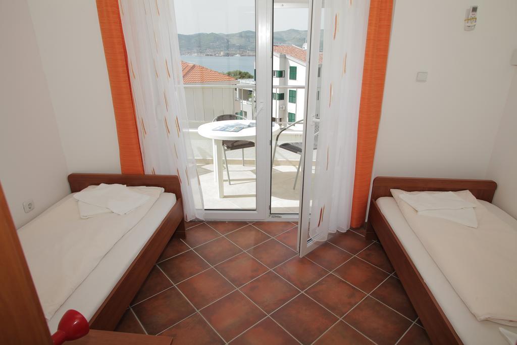 Apartment Horizont Trogir Bagian luar foto